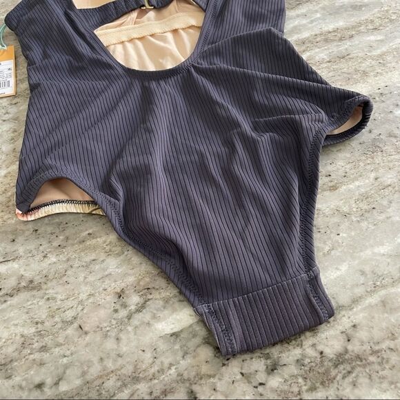 Nwt Kona Sol Tropical Floral One Piece Swimsuit - Picture 10 of 10